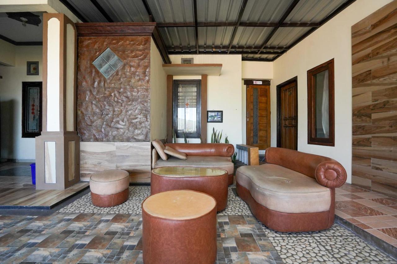 Oyo 1087 Homestay Potato House Bromo Exterior foto